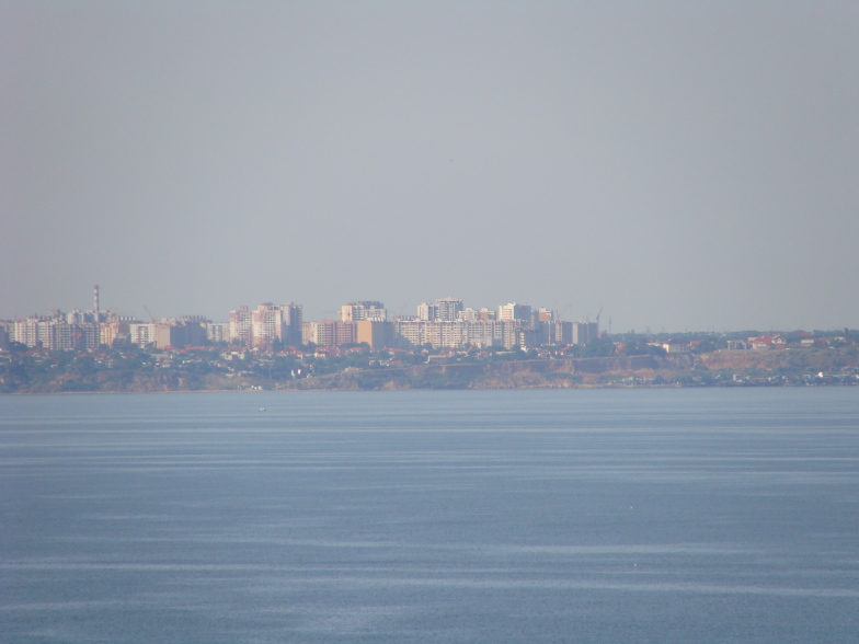 Чёрное море. Одесса с восточной стороны порта.
