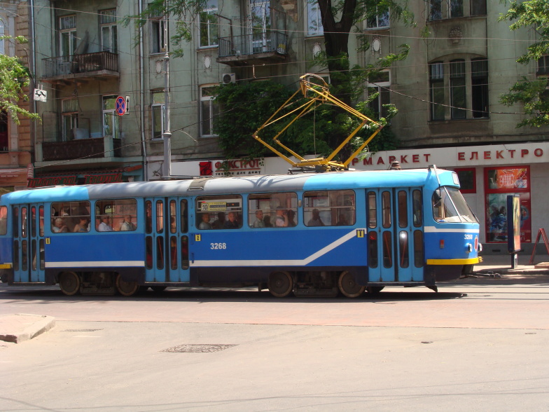 Трамвай tatra t-3 на Преображенской улице в Одессе